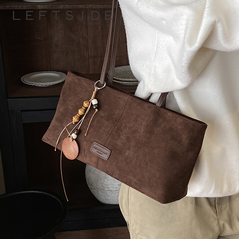 Women Bags 2026 Trends - LEFTSIDE Retro Süet Omuz Çantası, Ahşap