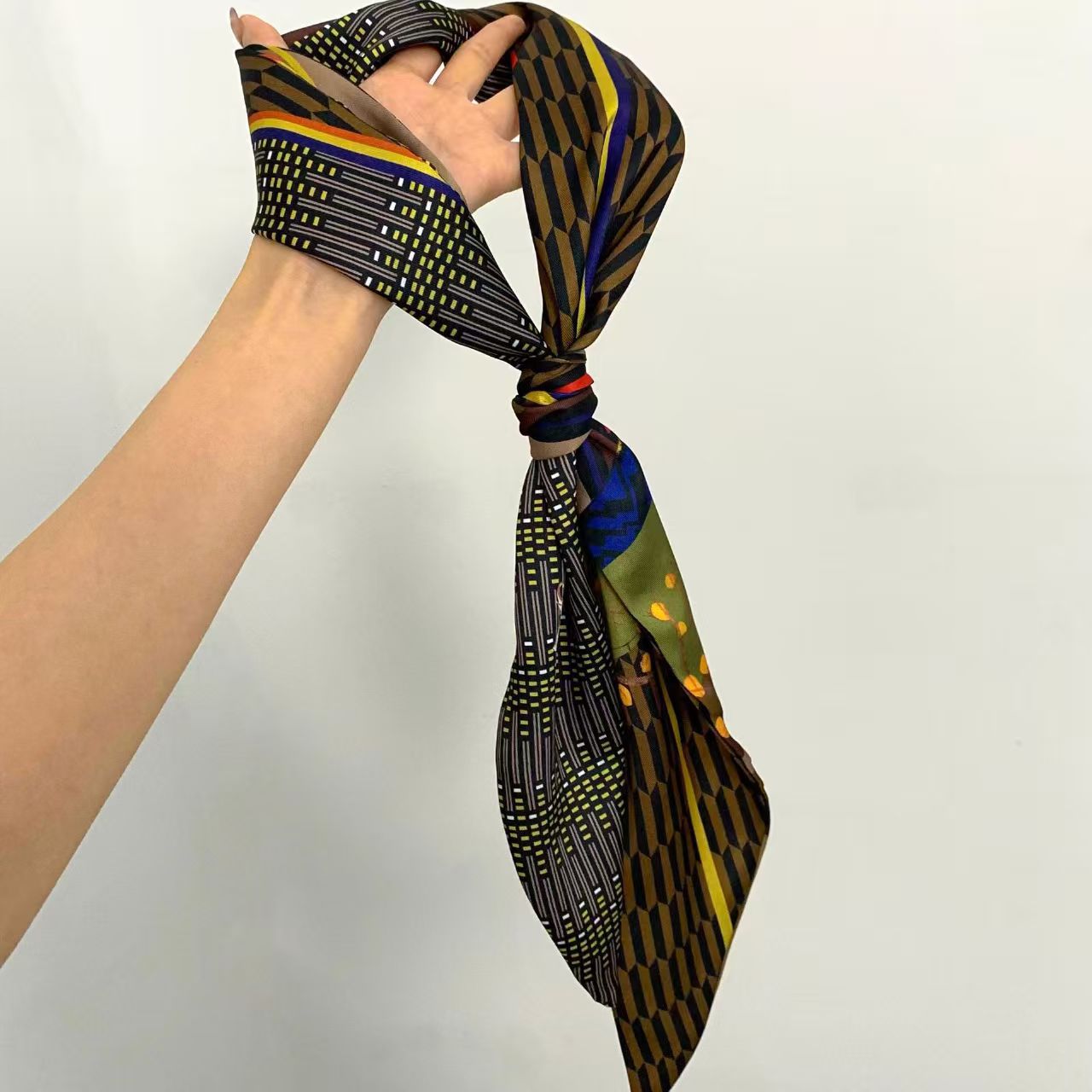 Lüks Baskılı Uzun Saç Kurdeles - Women Bags On Sale incelemesi ve fiyatı